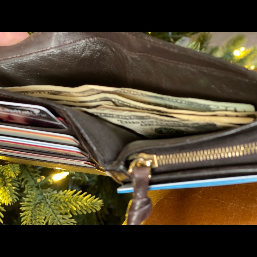 BOTTEGA VENETA - Intrecciato woven design -  French Organizer Zip/Bifold Wallet - Picture 14 of 16